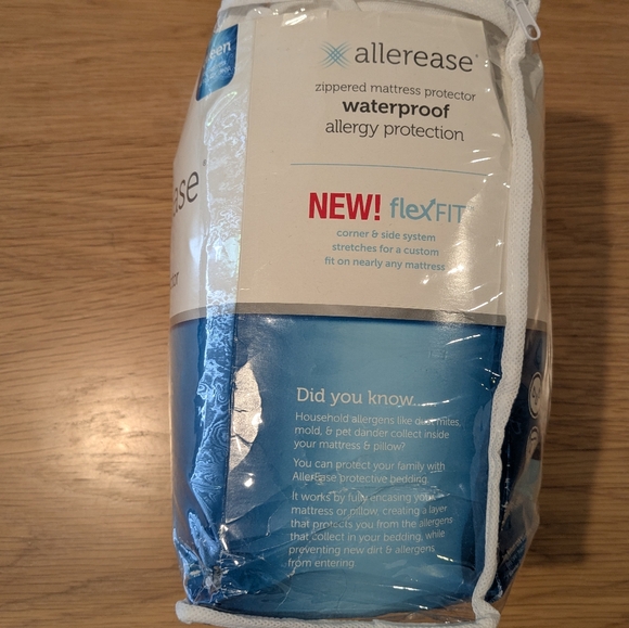 Allerease Zipped Mattress Protector Queen-Size - Picture 5 of 11